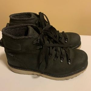 North face men’s black waterproof boots